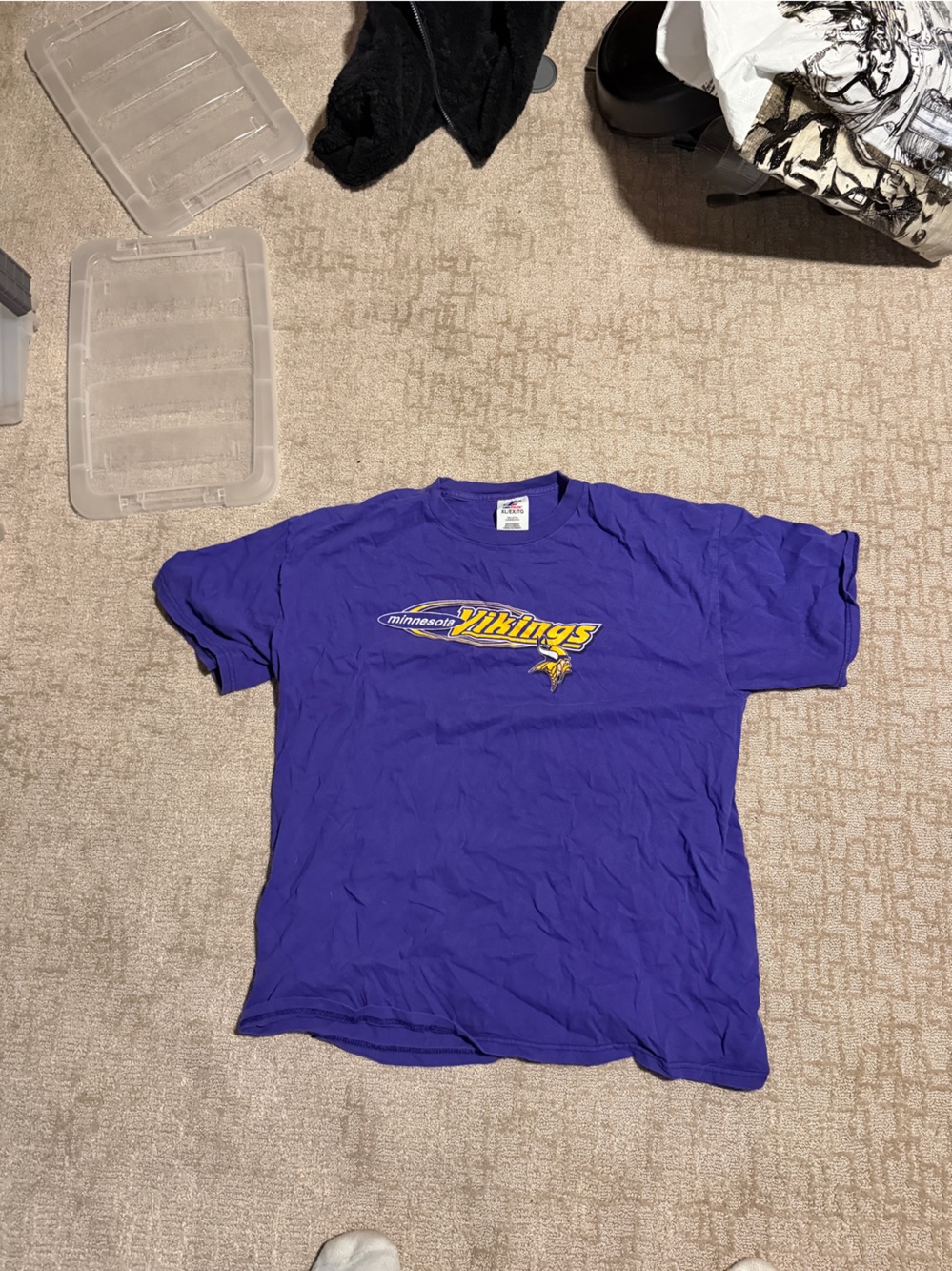 Vintage y2k Purple Minnesota Vikings Short Sleeve Tee with Yellow Logo